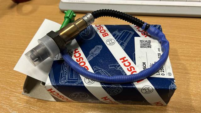Лямбда зонд до каталізатора, правий 0258006028 BOSCH