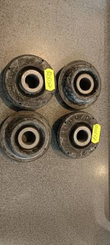 Сайлентблок переднього нижнього важеля 1215157 OCAP