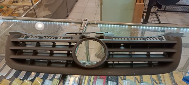 Захисна решітка радіатора 88530940802 DIAMOND