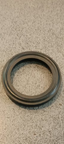 Прокладка кришки горловини, маслозаливной 9043035001 TOYOTA