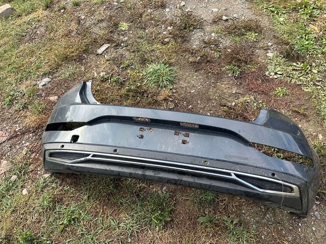 Накладка бампера заднього, верхня захисна (ступінь-підніжка) 86611G4500 HYUNDAI