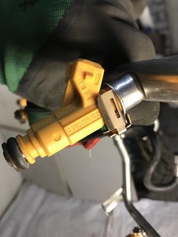 Форсунка паливна 0280156102 BOSCH
