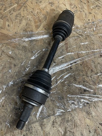 Привід передній правий 44305SMGG00 HONDA