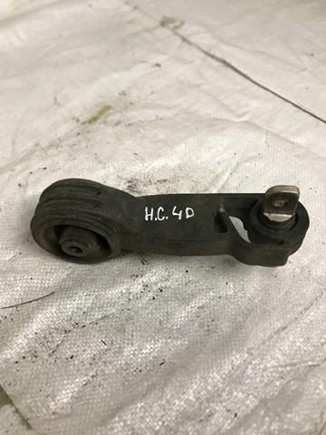 Подушка (опора) двигуна, права верхня 50880SNAA82 HONDA