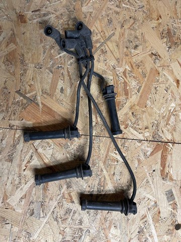 Дріт високовольтний L81318140C MAZDA