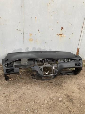 Панель передня "торпедо" MR633550 MITSUBISHI