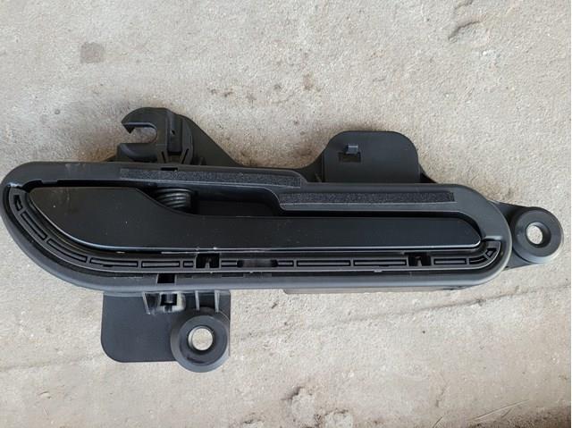 Ручка правих передніх дверей 152811500D Tesla Model