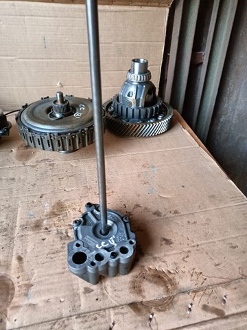 Насос масляний КПП 02E315105 VAG