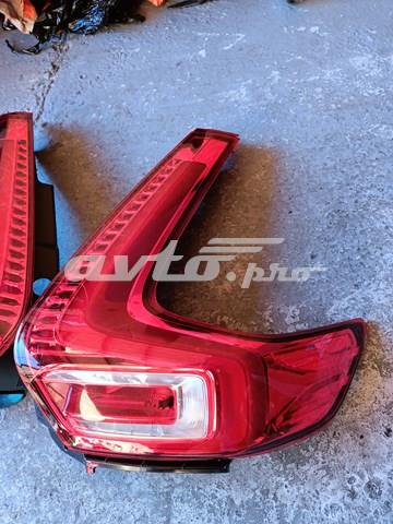 Задній правий стоп 31446791 VOLVO