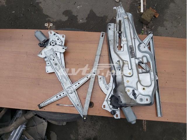 Склопідйомник передньої лівої двері 7701367867 RENAULT