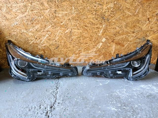 Права блок фара 8111002S70 TOYOTA
