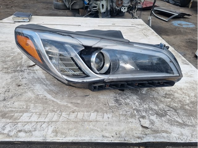 Фара правая 92102C2000 HYUNDAI