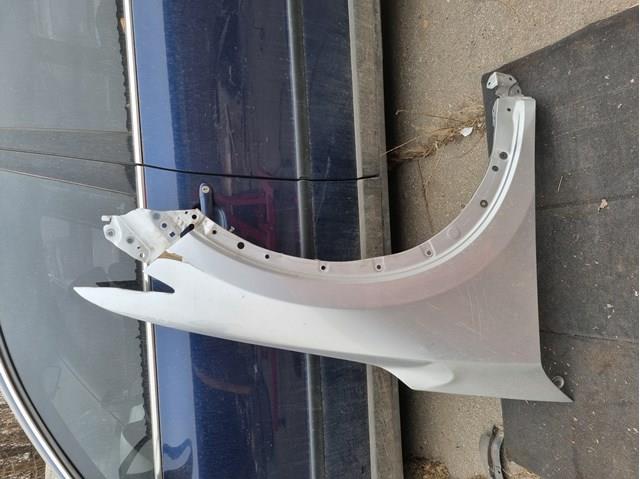 Переднє праве крило KB7W52111 MAZDA