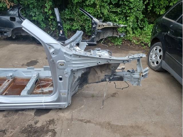 Панель бризковика (лонжерона) моторного відсіку, права KB7W53210A MAZDA