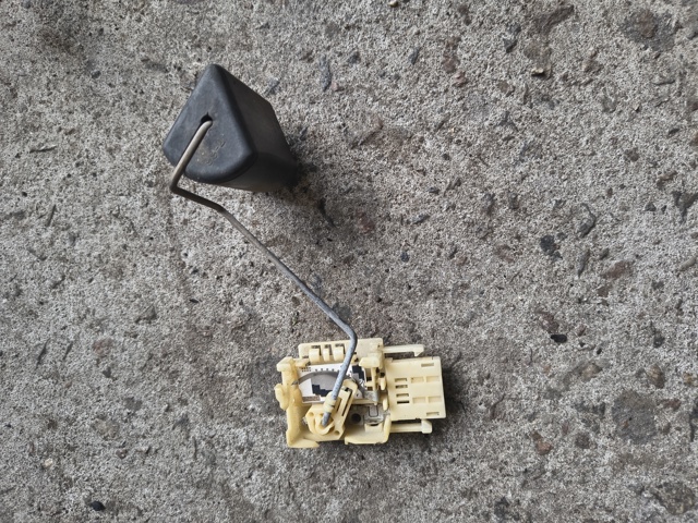 Датчик рівня палива в бензобаку MR970892 MITSUBISHI