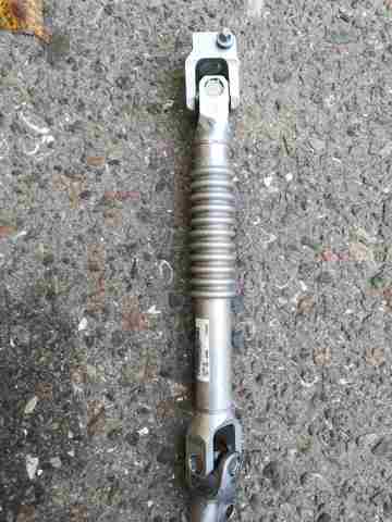Вал рульової колонки, нижній 32306870809 BMW