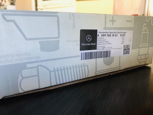 Ручка задньої двері зовнішня ліва A09976019019197 MERCEDES