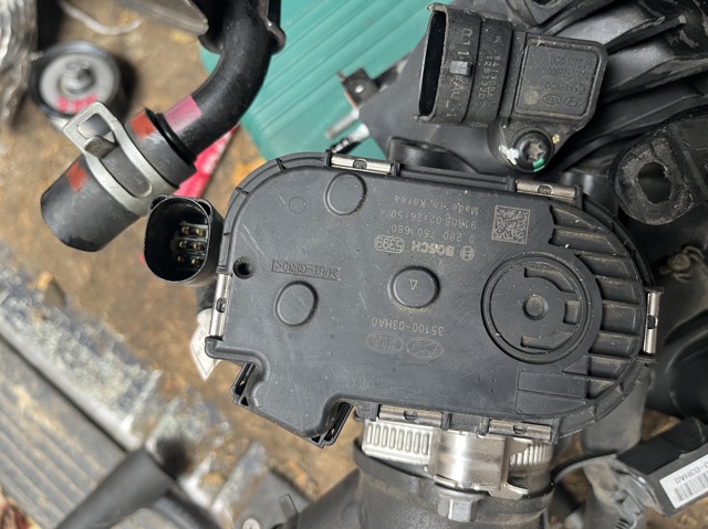 Блок дросельної заслінки 3510003HA0 HYUNDAI