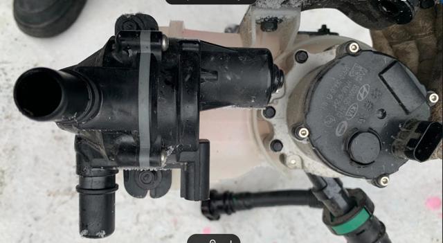 Водяний насос охолодження електричний додатковий 369100EKJ0 HYUNDAI