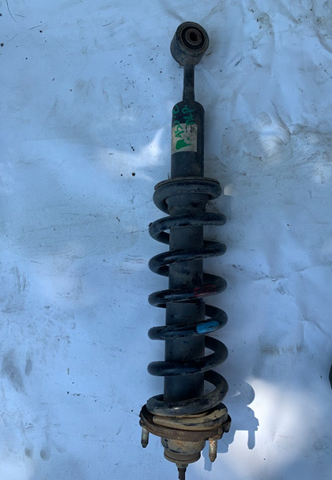 Амортизатори передні 4851060221 TOYOTA