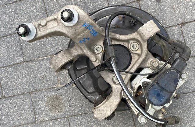 Цапфа поворотного кулака 52711AT000 HYUNDAI