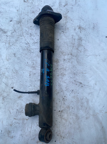 Амортизатори задні 562101CF0C NISSAN