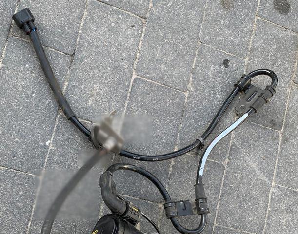 Датчик АБС задній лівий 59795GI000 HYUNDAI