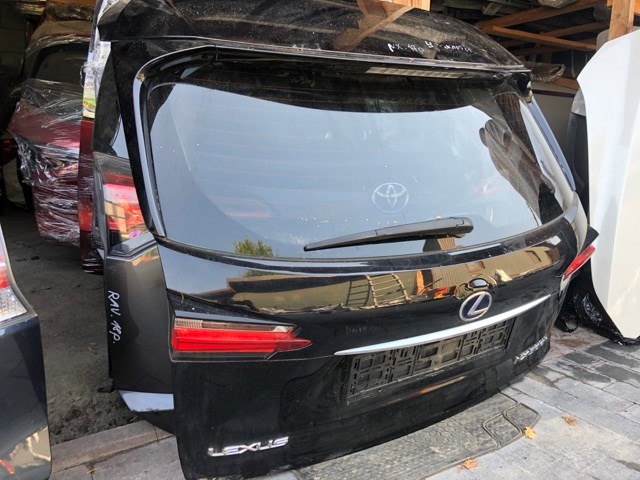 Задні двері багажника 6700578030 TOYOTA