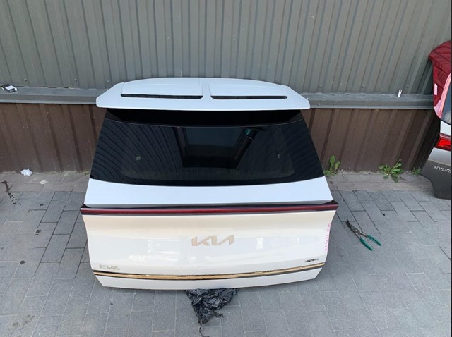 П'яті двері 72800CV010 HYUNDAI