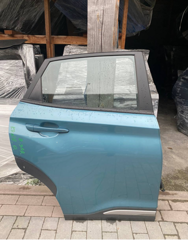 Двері задні в зборі 77004J9000 HYUNDAI