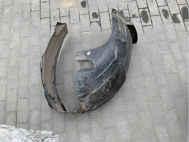 Подкрильнікі переднього крила, правий 86812CV500 HYUNDAI
