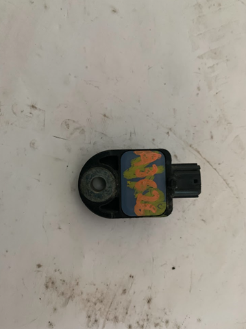 Датчик Ейрбег передній 8917378010 TOYOTA