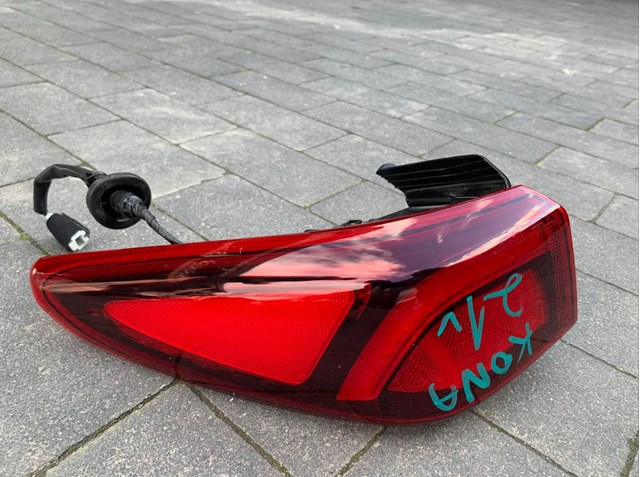 Задній лівий зовнішній ліхтар 92401J9600 HYUNDAI