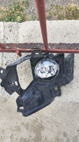 Протитуманка ліва 8122048051 TOYOTA