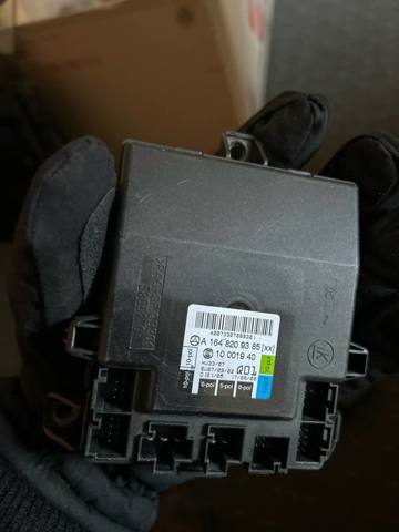 Блок управління комфорту A1648209385 MERCEDES