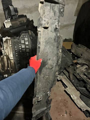 Захист двигуна передній A1665240130 MERCEDES