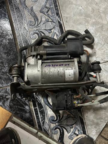 Компресор пневмоподвески A2133200104 MERCEDES