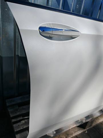 Пасажирські передні двері A2137200205 MERCEDES