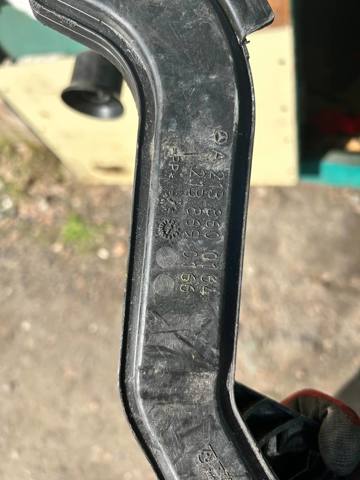 Горловина бачка омивача A2138600164 MERCEDES