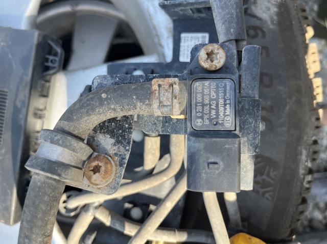 Датчик тиску вихлопних газів 03L906051A VAG