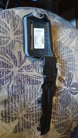 Повітропровід / дефлектор радіатора, верхній 657121285C VAG