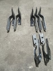 Завіс капота, правий 561823302C VAG