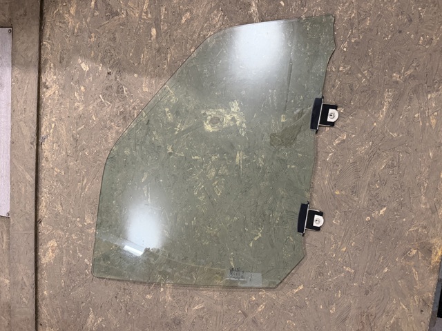 Скло передньої правої двері 9H3221410AC LAND ROVER