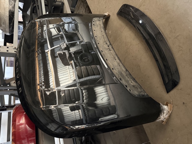 Капот LR036582 LAND ROVER