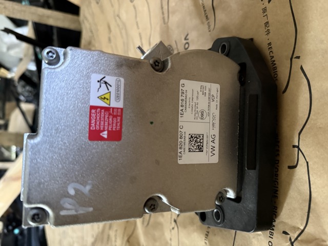 Компресор кліматичної установки 1EA820807C VAG