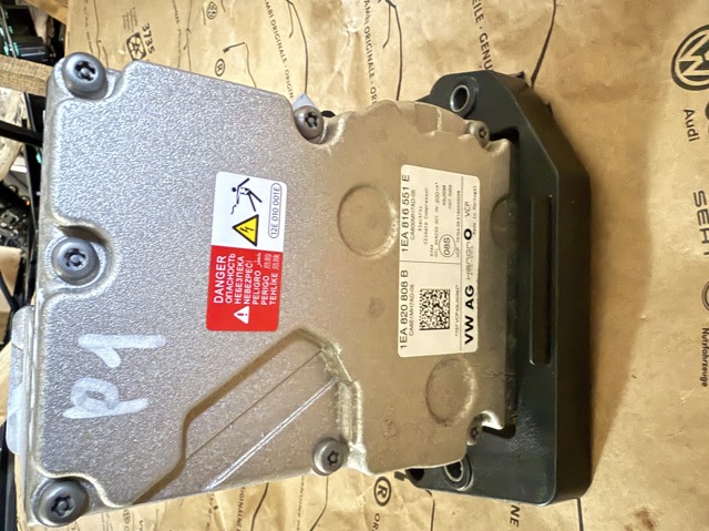 Компресор холодоагенту 1EA820808B VAG
