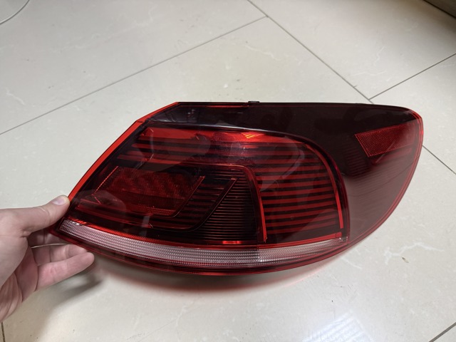 Стоп задній 3C8945208 VAG
