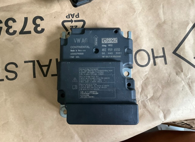 Блок управління airbag 4KE959655D VAG