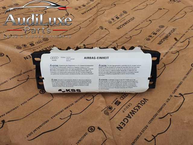 Подушка безпеки бокова 8R0880204B VAG