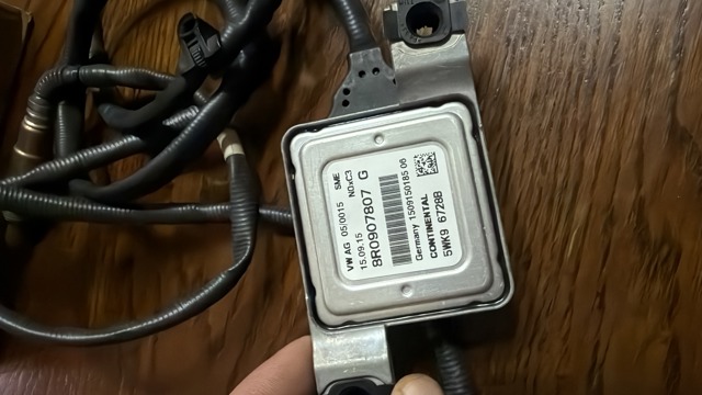 Датчик оксидів азоту NOX 8R0907807 VAG